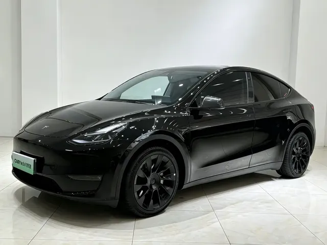 Tesla Model Y 2023 Long Range All-Wheel Drive Edition