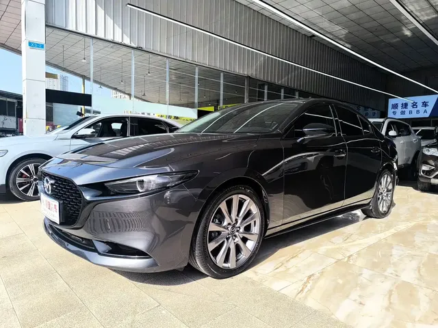 Mazda 3 Axela 2021 2.0L Automatic Quality Glamour