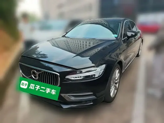 Volvo S90 2020 T5 Momentum Luxury Edition