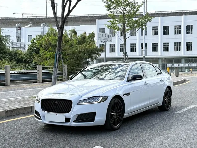 Jaguar XFL 2020 XFL 2.0T P250 4WD Premium Edition