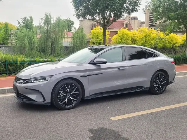BYD Han 2025 DM-i 125KM LiDAR Smart Driving
