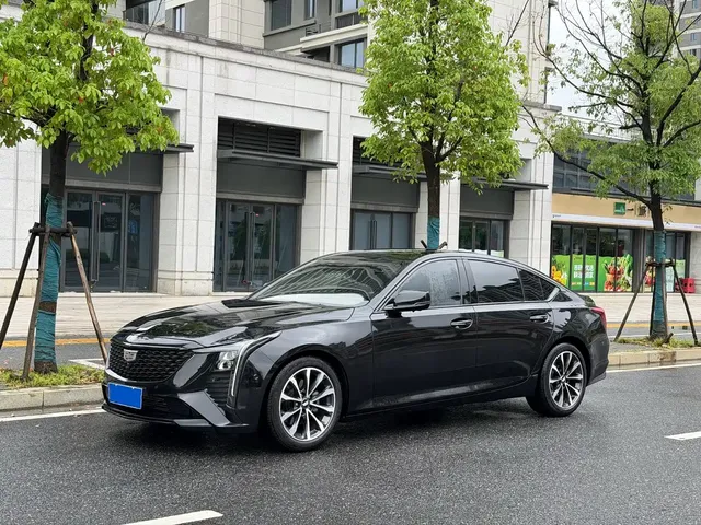 Cadillac CT5 2025 Model 28T Urban Sport Edition