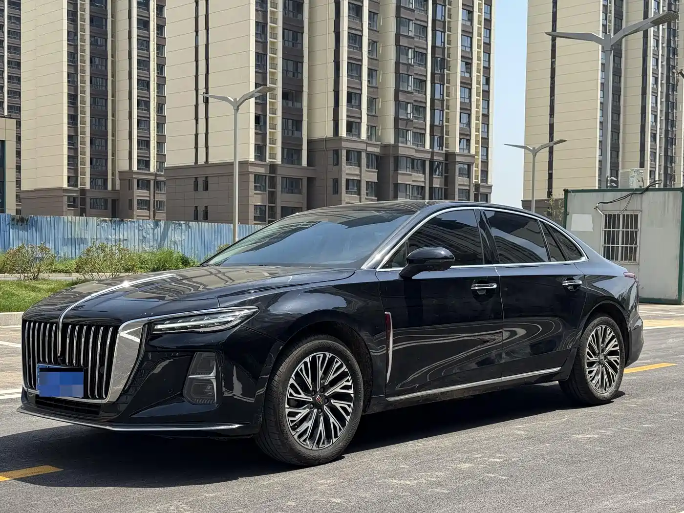 Hongqi H5 2025 2.0T Automatic Flag Celebration 500,000 Units Anniversary Edition