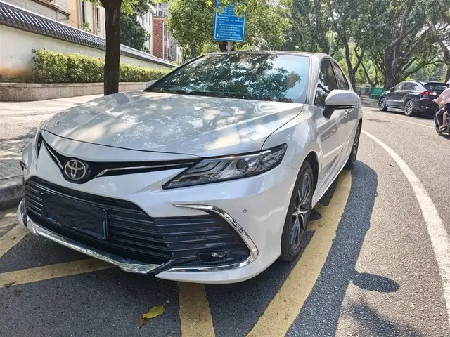 Toyota Camry 2023 2.5G Luxury Edition