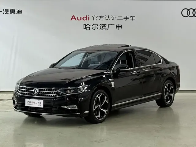 Volkswagen Magotan 2023 2 Million Units Anniversary Edition 330TSI DSG Leading Type