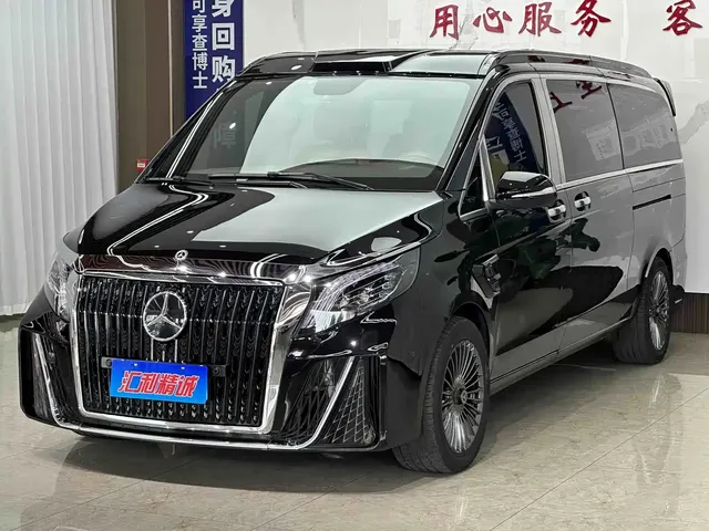 Mercedes-Benz Vito 2023 2.0T Business 7-Seater