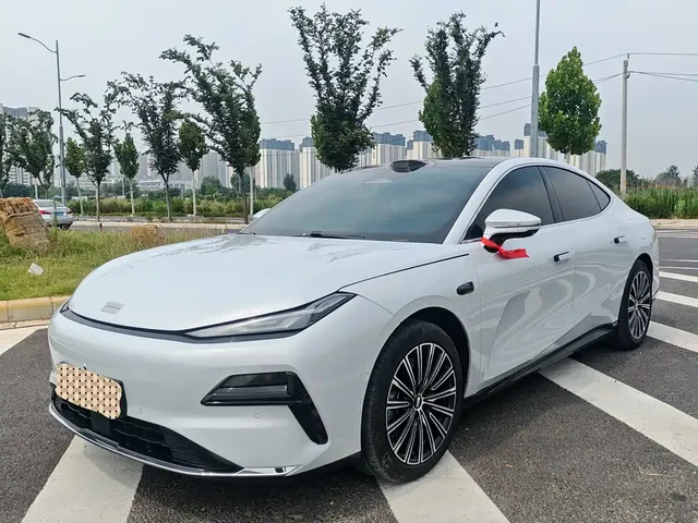 Geely Galaxy Xingyao 8 2025 130km EM-P Starship Edition