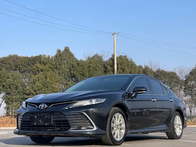 Toyota Camry 2023 2.0G Luxury Edition