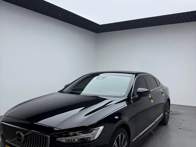 Volvo S90 2025 B5 Zhiyuan Luxury Edition