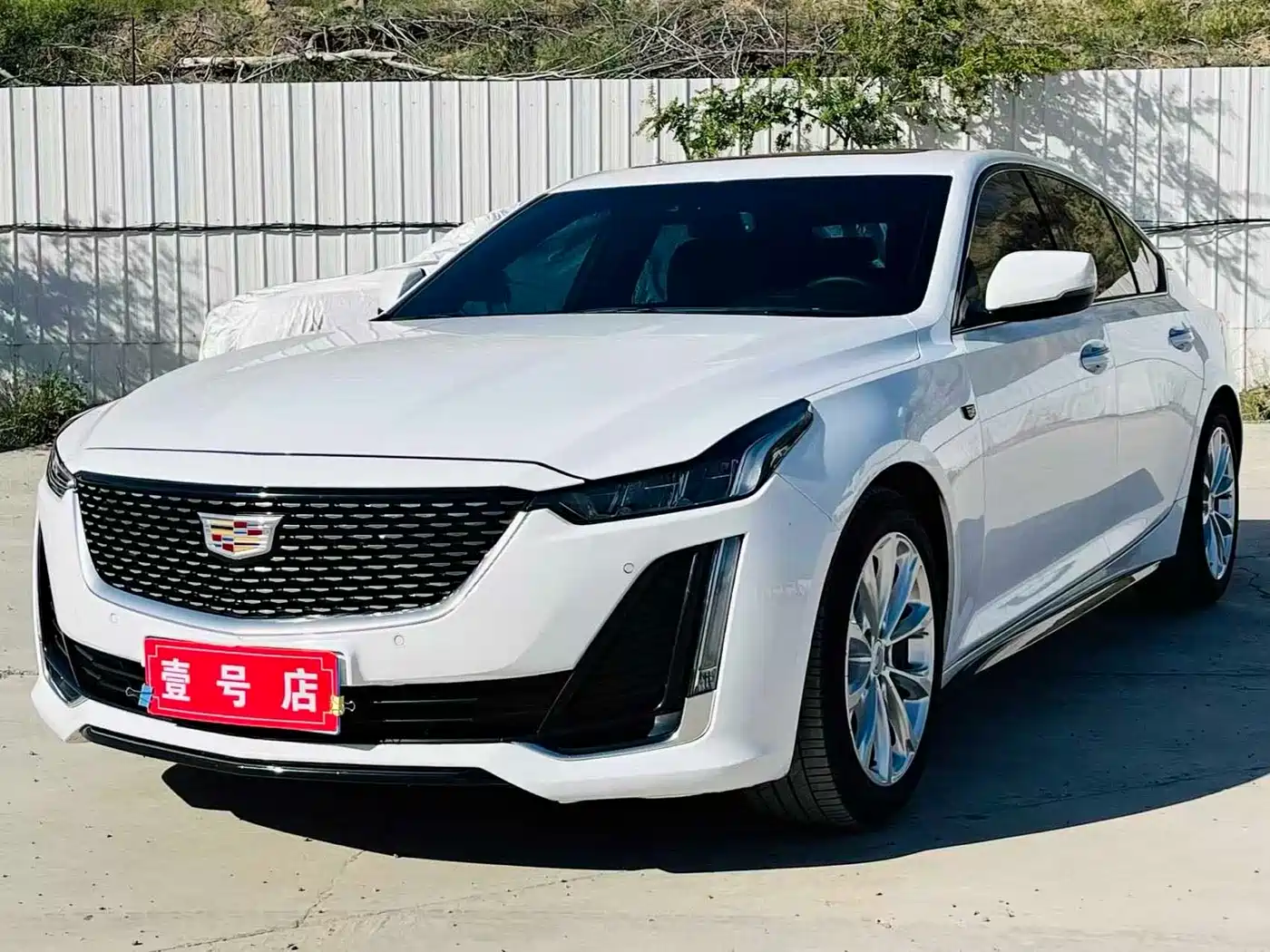 Cadillac CT5 2022 28T Luxury (Standard)