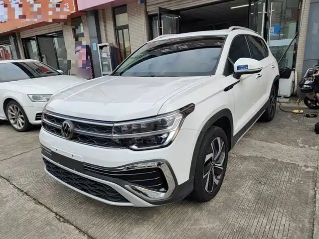 Volkswagen Tharu 2023 300TSI 2WD Full Moon Edition