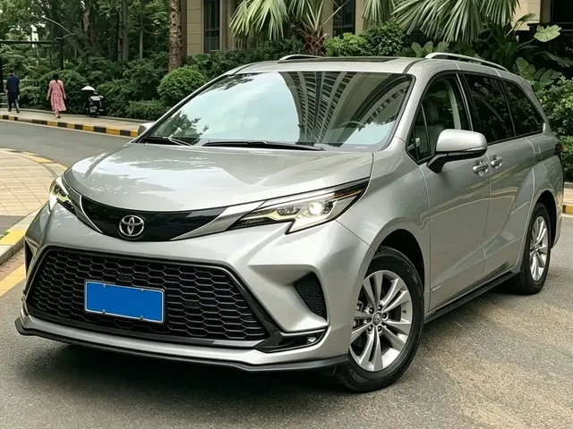 Toyota Granvia 2024 2.5L Hybrid Supreme ULTRA