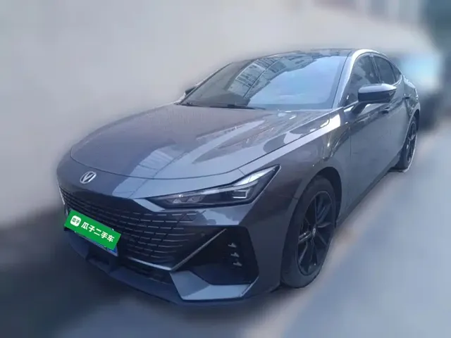 Changan UNI-V 2022 1.5T Premium Model