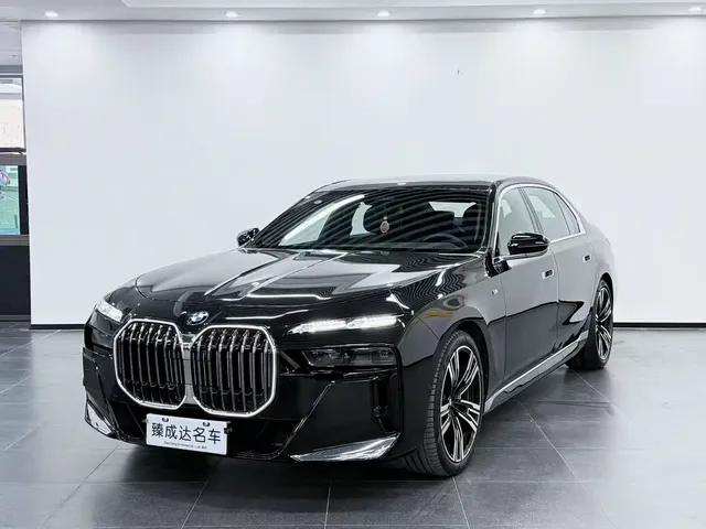 BMW 7 Series 2023 Model 735Li M Sport Package