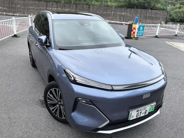 Geely Galaxy Starship 7 EM-i 2025 120km Navigation Edition