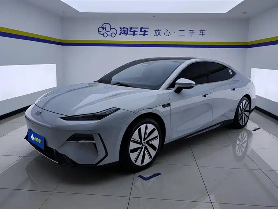 Geely Galaxy E8 2024 665km RWD Starship Voyager Edition