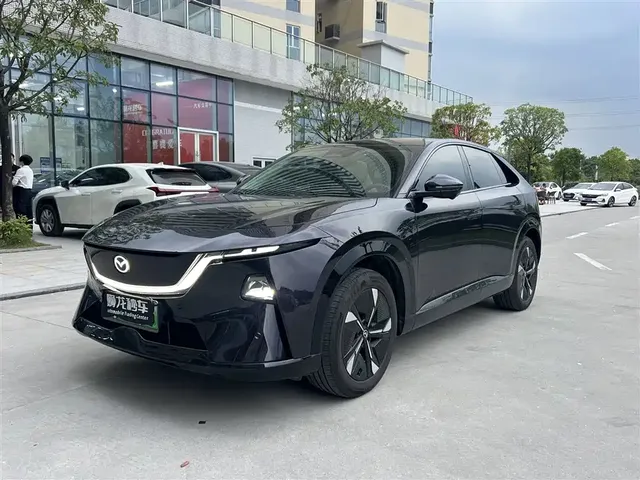 Mazda EZ-60 2025 All-electric 600 Pro