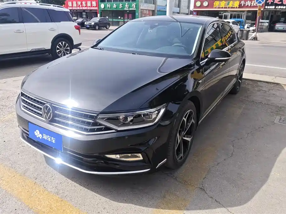 Volkswagen Magotan 2023 2 Million Units Anniversary Edition 330TSI DSG Leading Type