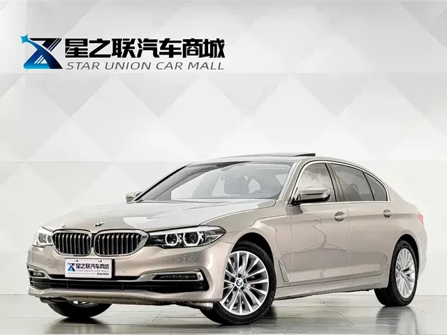 BMW 5 Series 2019 525Li Luxury Package