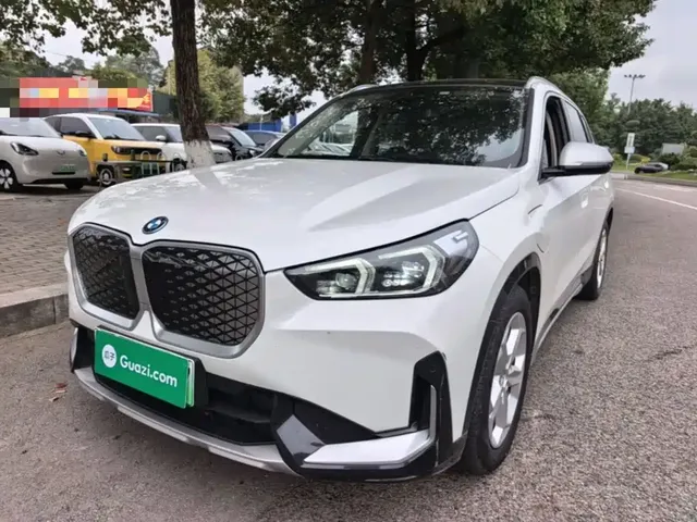 BMW iX1 2023 eDrive25L X Design Package
