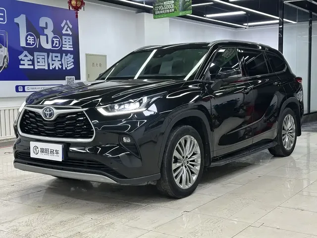Toyota Highlander 2022 Model Dual Engine 2.5L 4WD Premium Edition 7-Seater