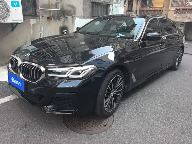BMW 5 Series 2022 Facelift 530Li Leading M Sport Package