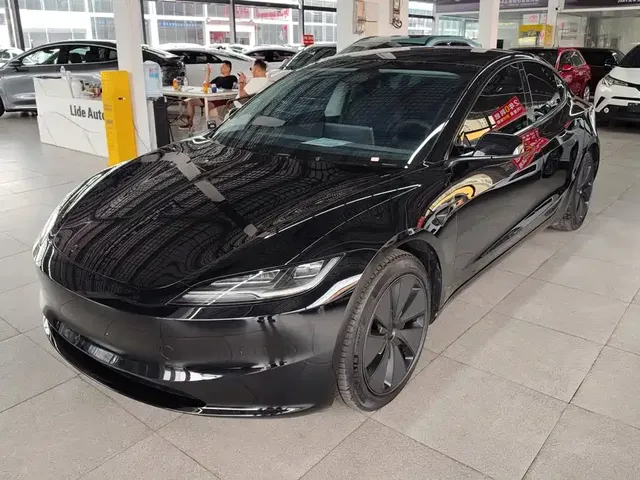 Tesla Model 3 2023 Rear-Wheel Drive