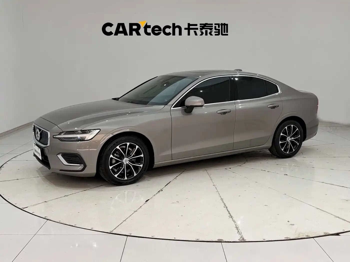 Volvo S60 2022 B4 Smart Comfort Luxury Edition