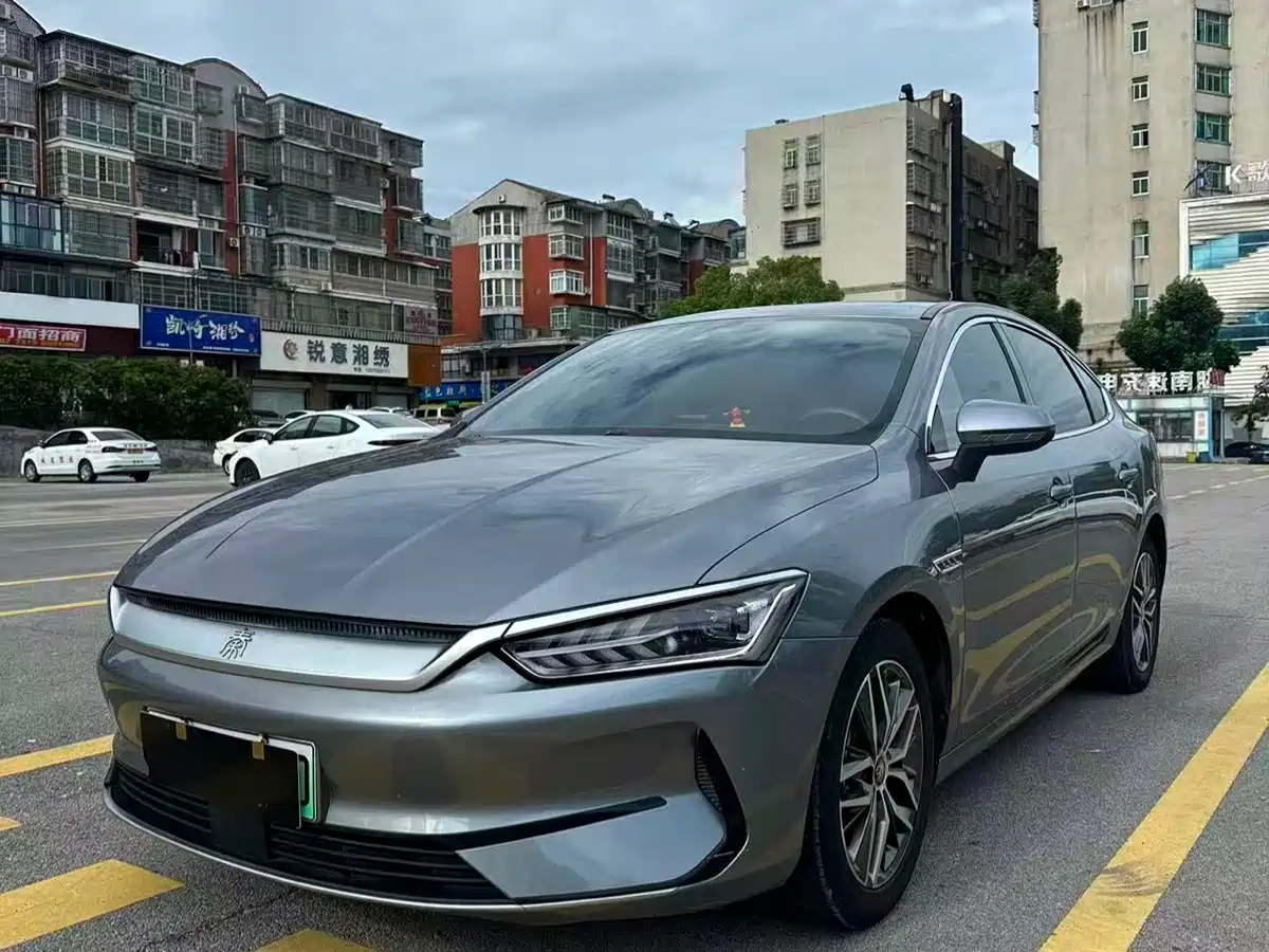 BYD Qin PLUS 2021 EV 400KM Luxury Model