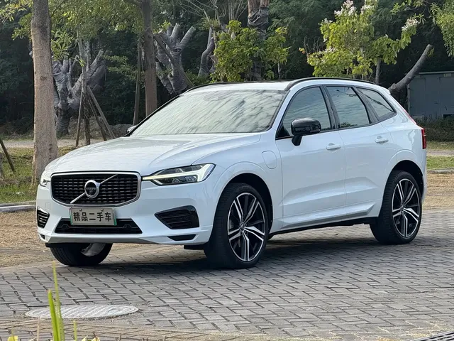 Volvo XC60 Plug-in Hybrid 2020 T8 E-Drive Hybrid Inscription Sport