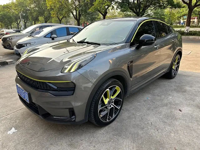 Lynk & Co 05 2020 2.0TD 2WD Shine Halo