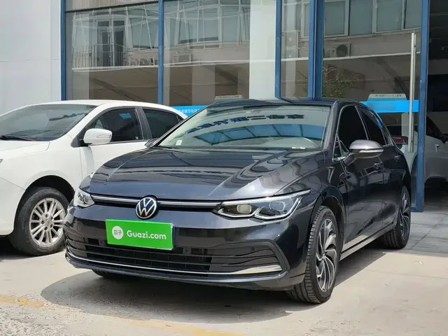 Volkswagen Golf 2021 200TSI DSG Pro