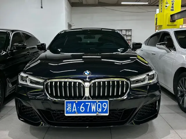 BMW 5 Series 2022 525Li M Sport Package