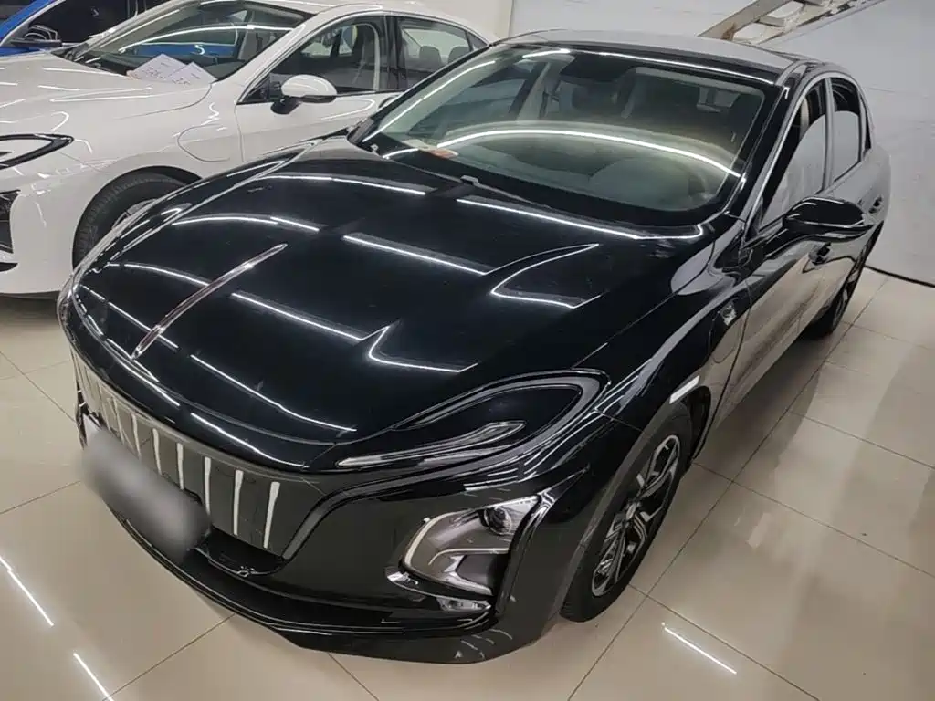 Hongqi E-QM5 2023 Facelift Basic Travel Edition