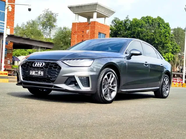 Audi A4L 2025 2 Million Celebration Edition 40 TFSI Fashion Dynamic