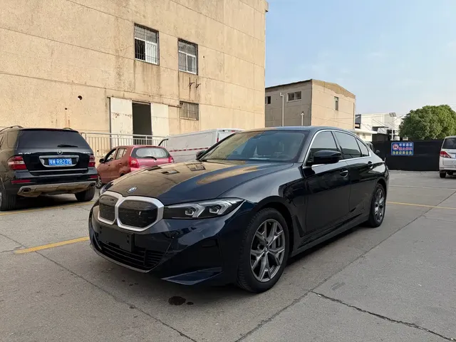 BMW i3 2024 eDrive 35 L