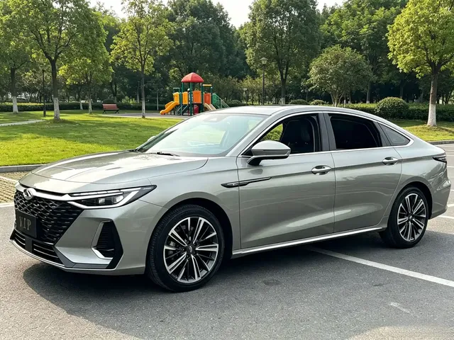 Chery Arrizo 8 2023 1.6T DCT Elegance