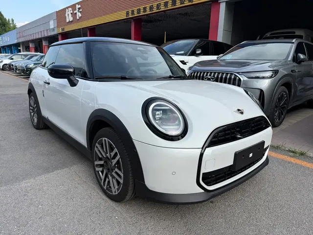 MINI MINI 2025 1.5T COOPER Classic