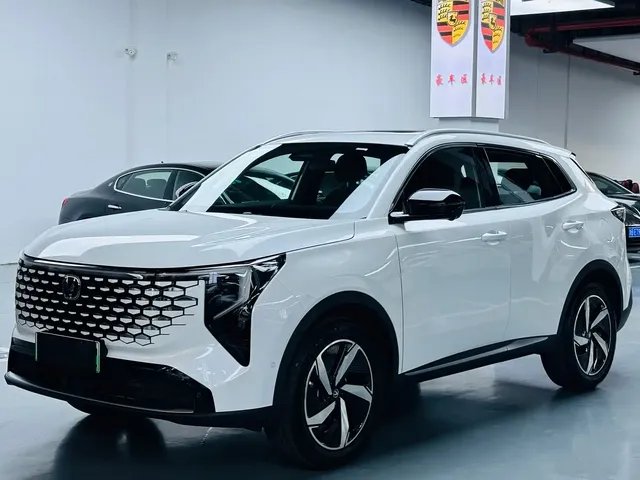 Changan CS55PLUS PHEV 2026 Smart New Blue Whale 125km Zhiyue Edition