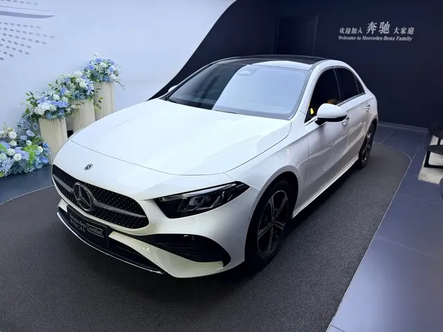 Mercedes-Benz A-Class 2025 Facelift A 200 L Fashion Edition