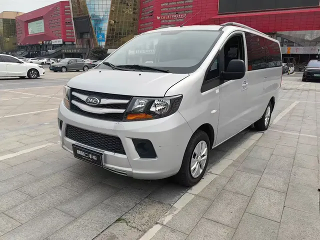JAC Refine M3 2022 1.8L 7-Seater Standard