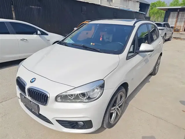 BMW 2 Series Touring 2016 218i Sport Design Package