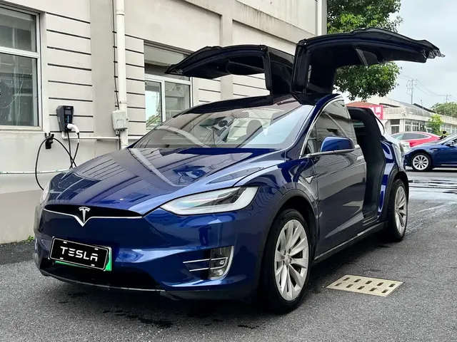 Tesla Model X 2019 Long Range Version
