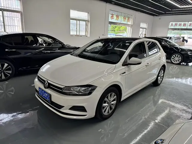 Volkswagen Polo 2021 Plus 1.5L Automatic Colorful Tech Edition