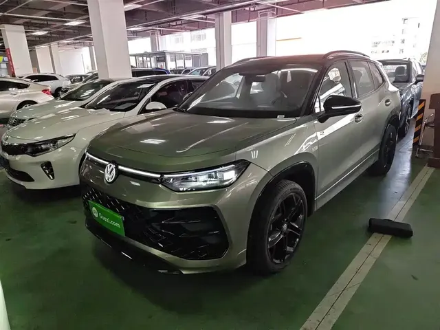 Volkswagen Tayron 2025 Model Tayron L 380TSI 4WD Luxury Easy Package