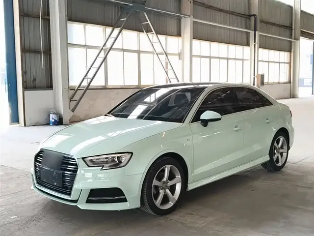 Audi A3 2018 30th Anniversary Limousine 35 TFSI Fashion