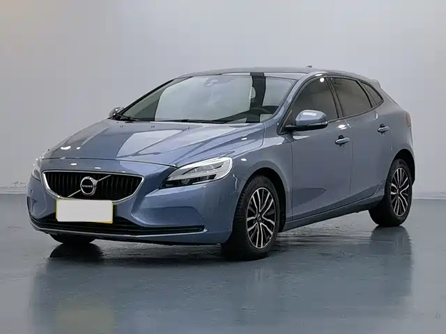 Volvo V40 2019 T3 Momentum
