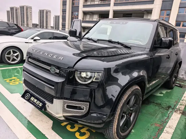 Land Rover Defender 2023 Facelift 110 3.0T P400 X