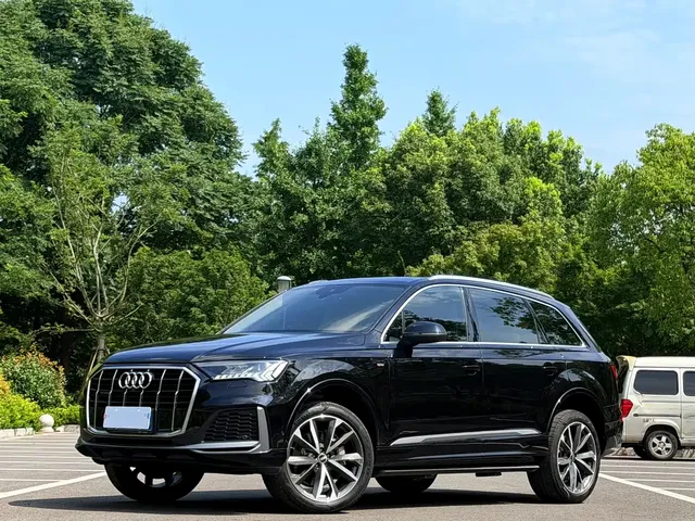 Audi Q7 2021 55 TFSI quattro S line Sport