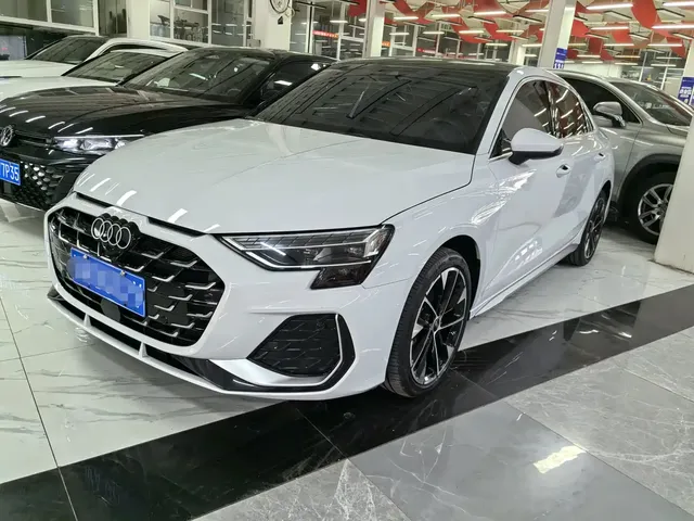 Audi A3 2025 A3L Limousine 35TFSI Flying Premium